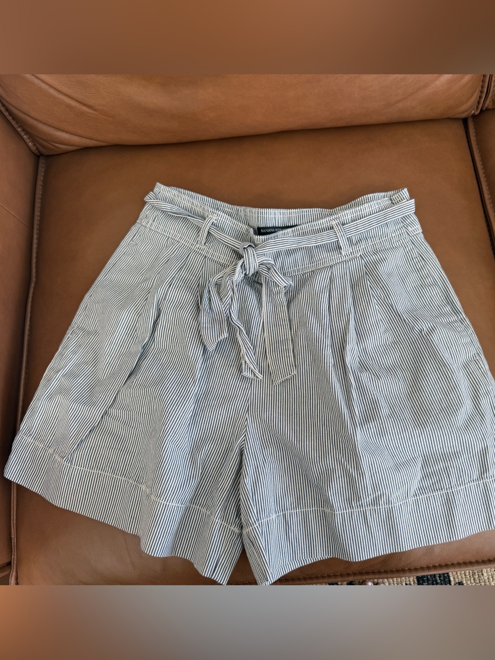 Banana Republic Hickory Stripe High Rise Shorts Women 6 Paperbag Belted